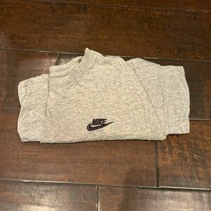 Men’s S,Grey Nike tee